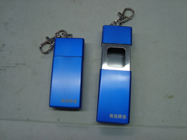 抽拉式便携烟灰缸